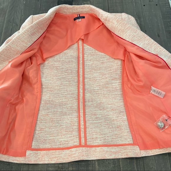 Tommy Hilfiger NWOT tailored blazer. Sz 8 - Picture 3 of 11
